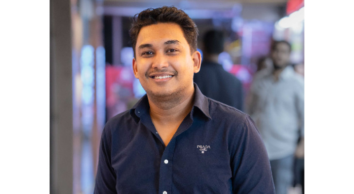 টানা স্টেজ শো’তে ব্যস্ত জয়